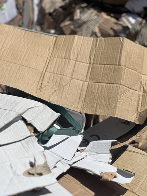 Asre Kağıt Geri Dönüşüm Toplama İstasyonu